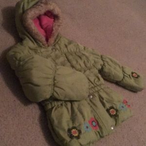 Girls puffy green winter jacket
